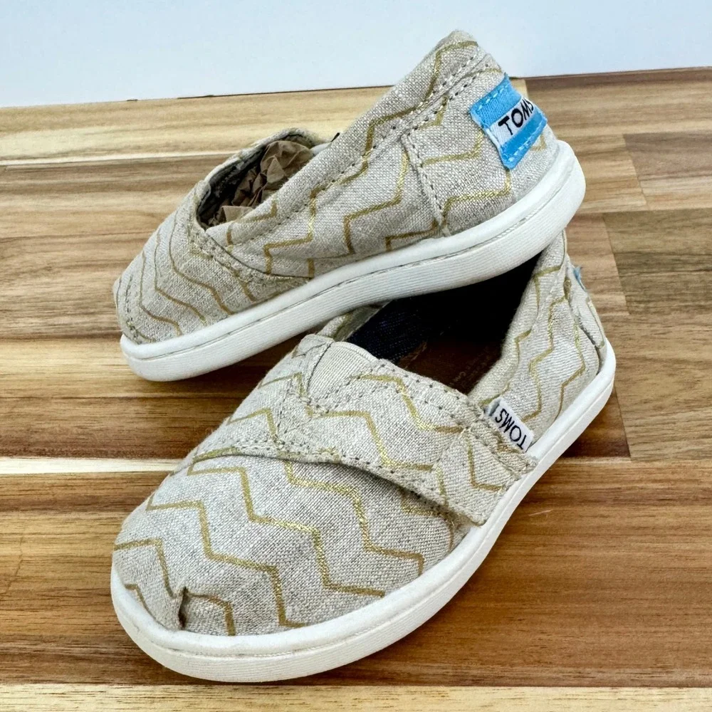 TOMS Alpargata Kids Gold Chevron Slip On Shoes T5 Toddler Casual‎ Comfort
